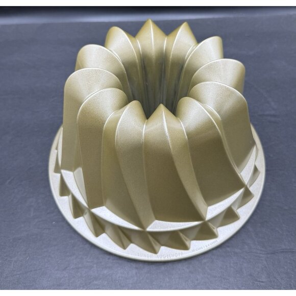 Nordic Ware Kugelhopf Bundt Pan 10 Cup Cake Pan  Bakeware - Picture 3 of 9